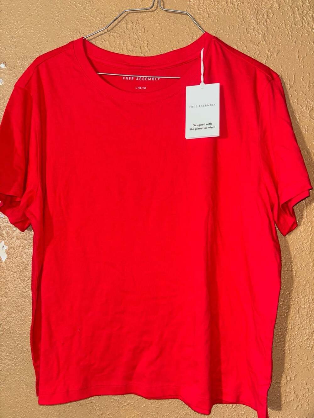 Free Assembly Women's Red Crew Neck T-Shirt